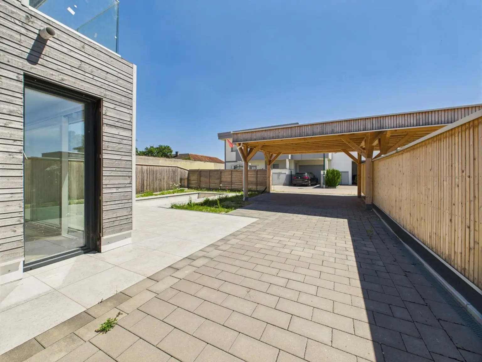 Luxus trifft Technik: Erstbezug mit hochwertiger Ausstattung, Smart Home & Salzwasserpool in Wels-West