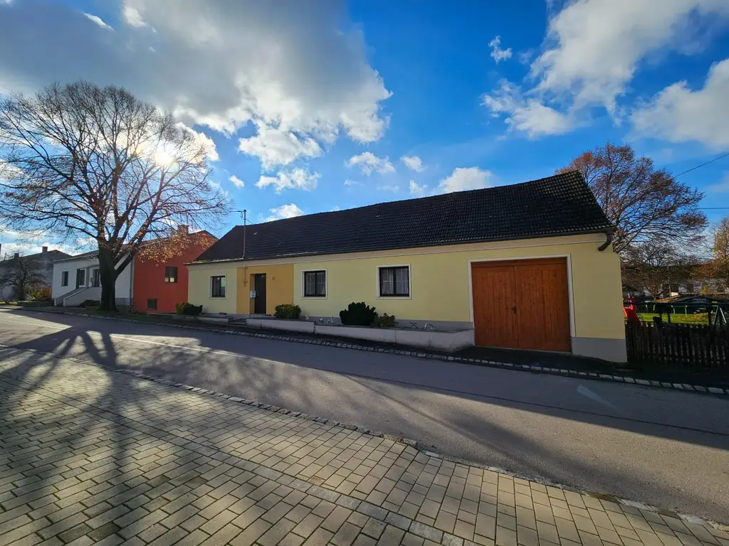 Gepflegtes Haus mit Stadel und Nebenräumen