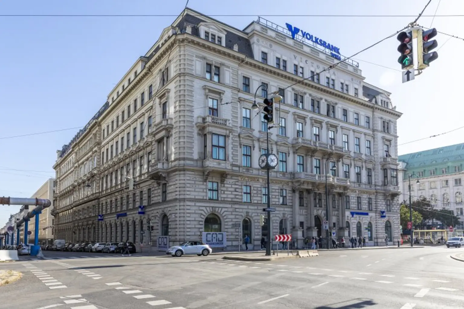Die Nummer Eins im Ersten! 1.077 m² Bürofläche im prestigeträchtigen Jahrhundertwendehaus! Klimatisiert! Nähe U2 Schottentor!