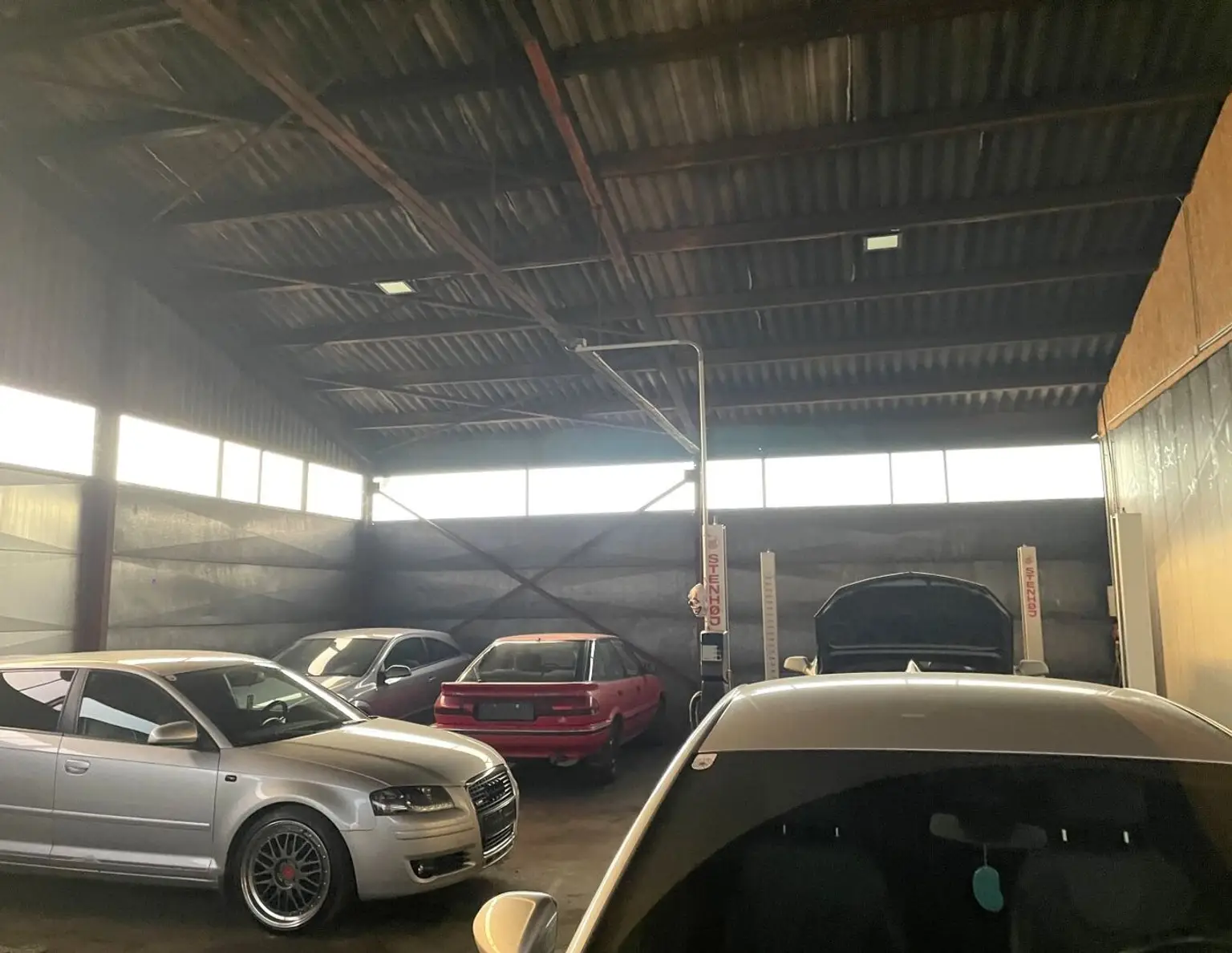 Wundschuh! Anlageobjekt, Lagerhalle, Produktionsstätte, Werkstätte, Garage, mit 4 Wohneinheiten!