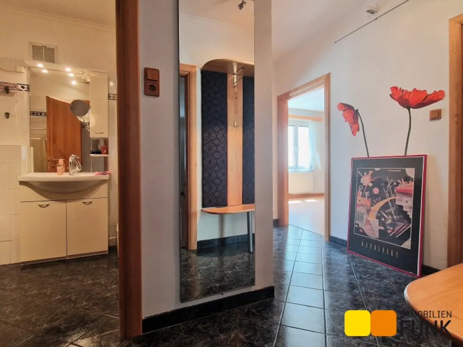 Gepflegte 3 Zimmerwohnung, 92 m², Sofortbezug