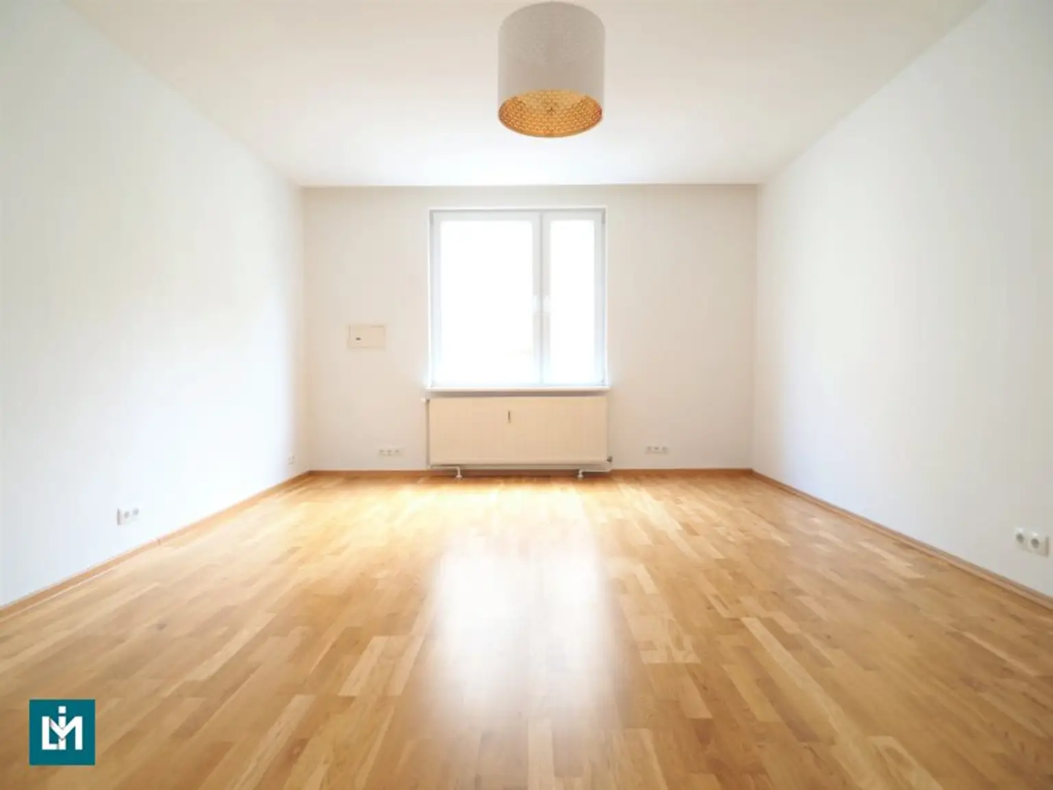 NEUWERTIGE 3 - ZIMMER WOHNUNG / NÄHE SCHLOSS BELVEDERE