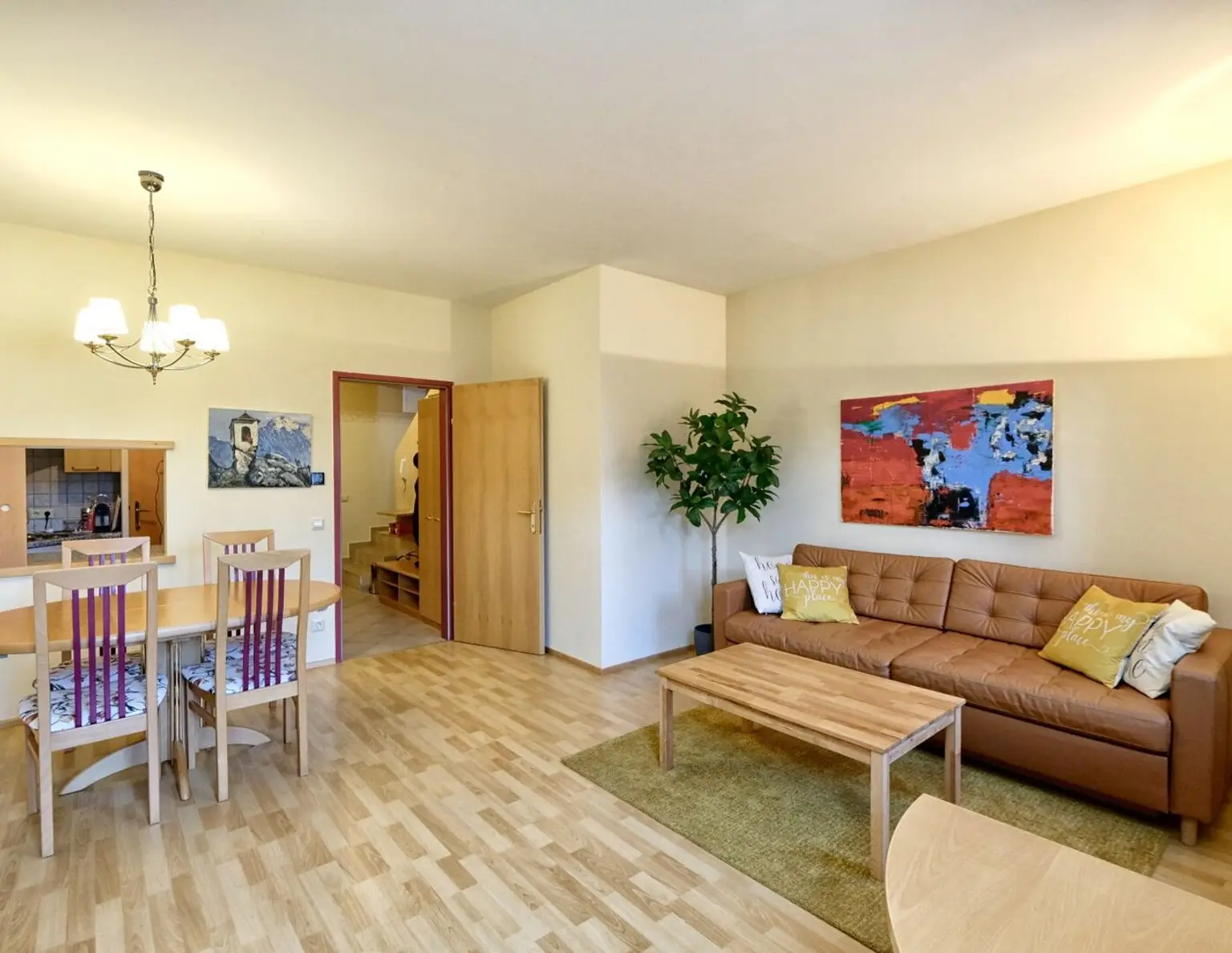 Zweitwohnsitz im Kinderparadies - Doppelhaushälfte in Thermen - und Golfplatz Nähe - Ferienhaus!!