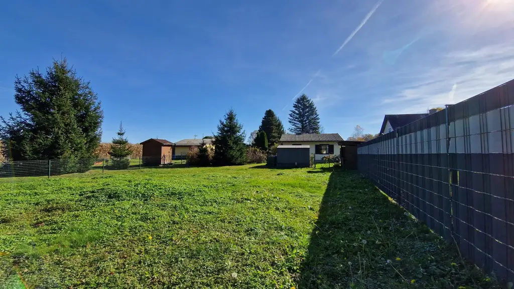 Rohdiamant - Ferienhaus mit großem Grundstück in beliebter Thermen & Golfregion