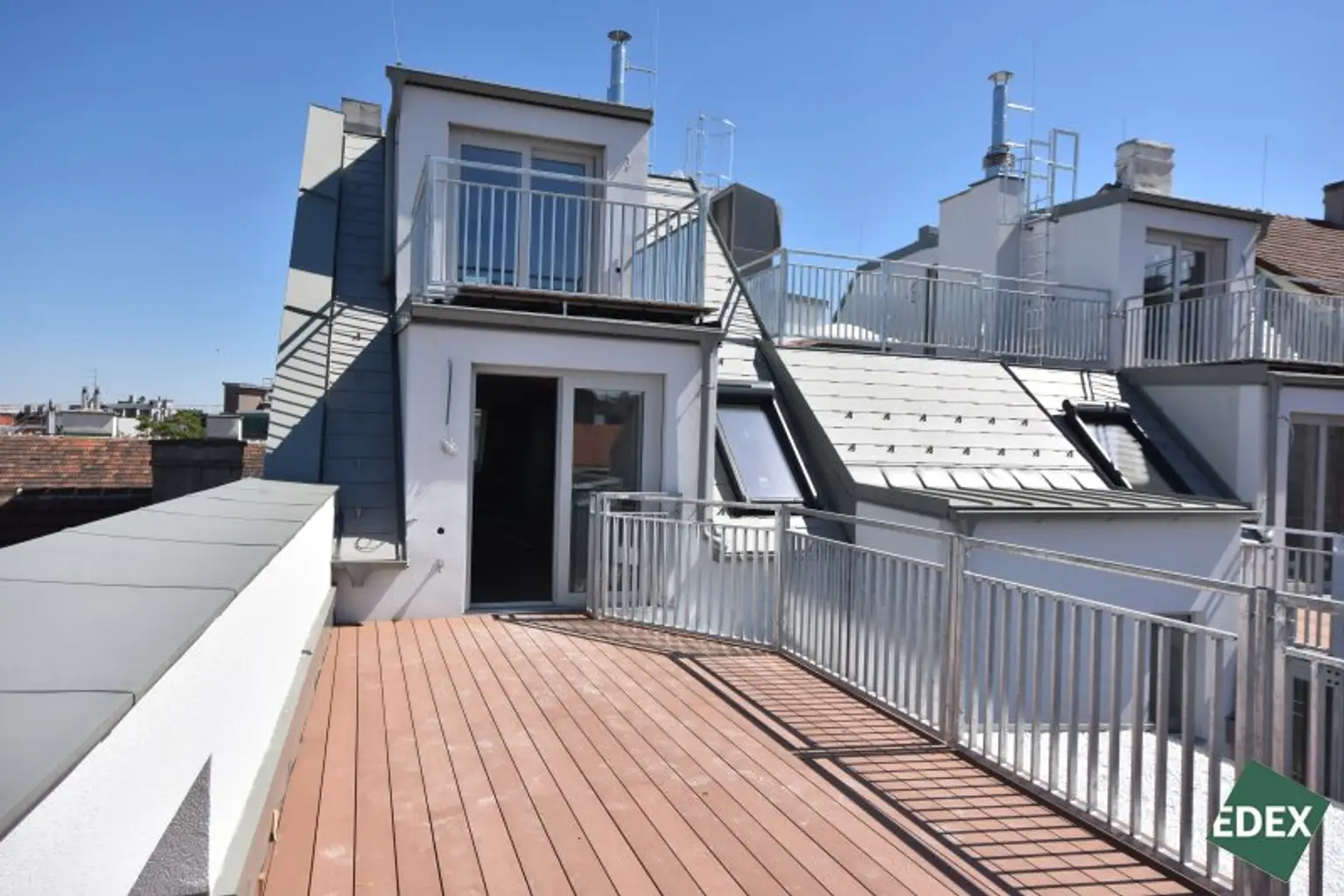 Am Kutschkermarkt  | Außergewöhnliche 4-Zimmer-Dachgeschoßwohnung mit 2 Terrassen