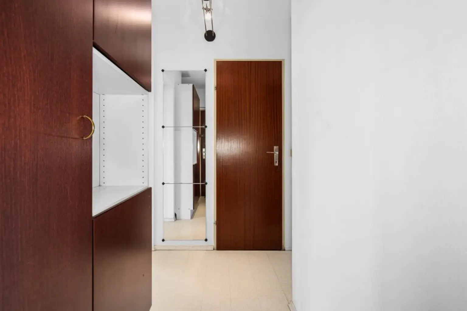 Helle 2-Zimmerwohnung in 1110 Wien, mit kleiner Loggia und perfekter Öffi Anbindung!