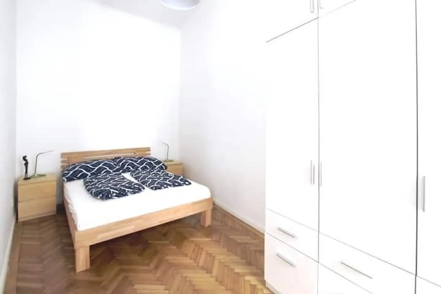 "Ruhige 2-Zimmer Altbau-Wohnung"