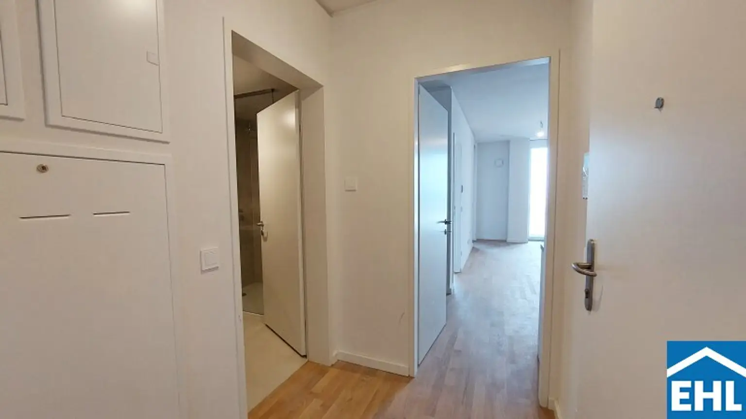 Urbanes Wohnen mit Rooftop Pool, Spa & Skylineblick – TOWER HOMES im V22