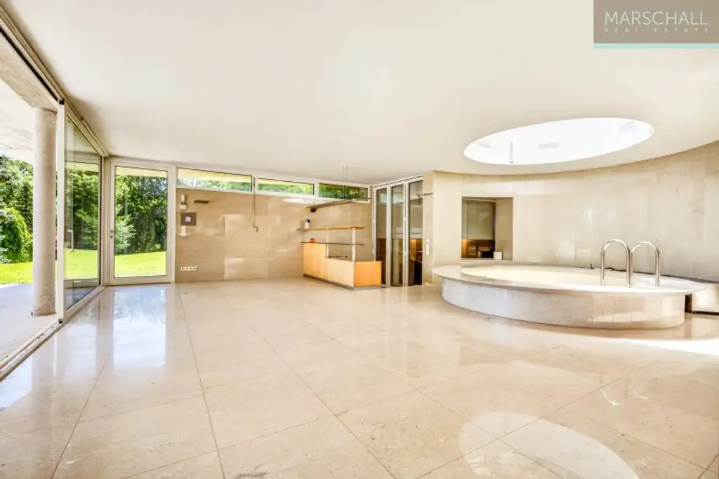 Elegantes Anwesen mit großzügigem Grundbesitz (11.045 m²) zur Vermietung