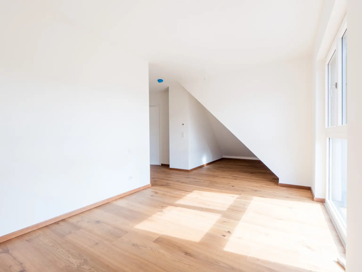"Ganz oben. Angekommen": Premium-Penthouse mit 4 Zimmern und 3 Terrassen im 2. DG.