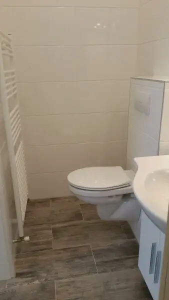 Sanierte helle Altbauwohnung - nähe U4 Hütteldorferstraße