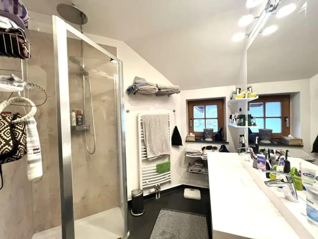 (!) Familienhit mit Charme - gut geschnittene Doppelhaushälfte mit Garten & Pool in Gaaden (!)