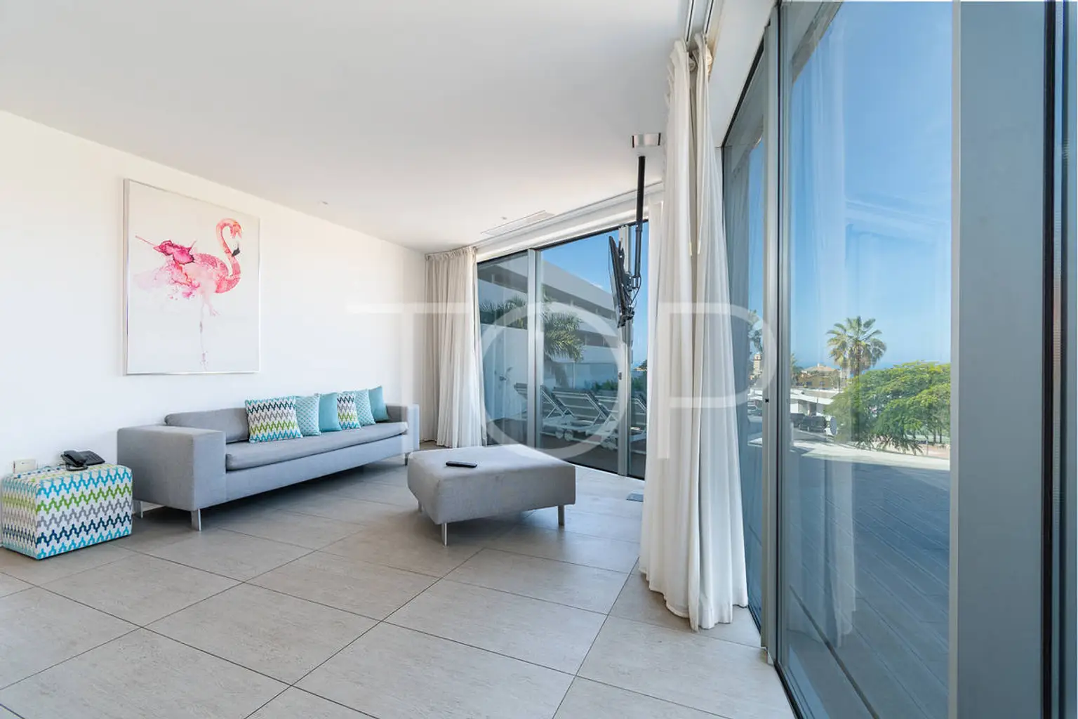 Apartamento con amplia terraza en venta