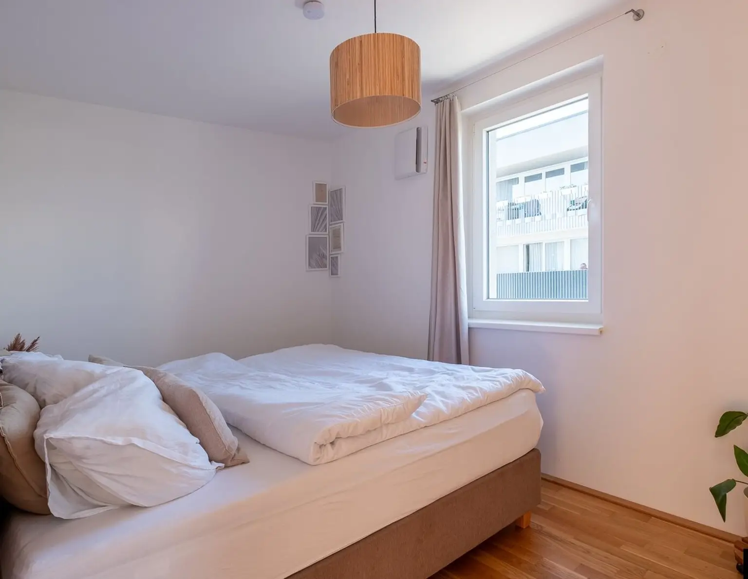 LINZ: Moderne Wohnung mit hellem Balkon