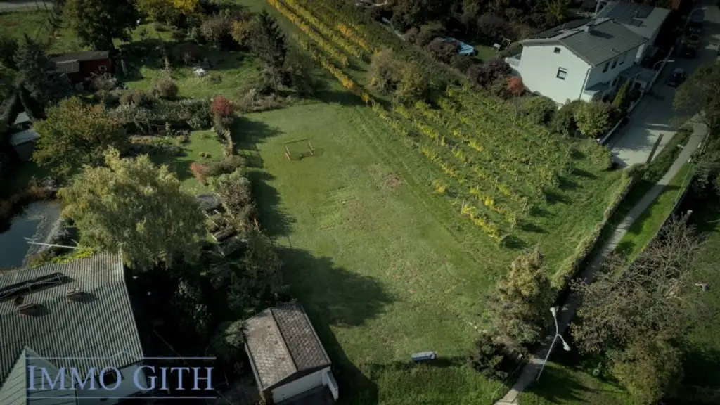 SONNE, WEIN & WEITBLICK – 735 m² BAUGRUNDSTÜCK DIREKT AM WEINGARTEN IN KLOSTERNEUBURG ZU KAUFEN!