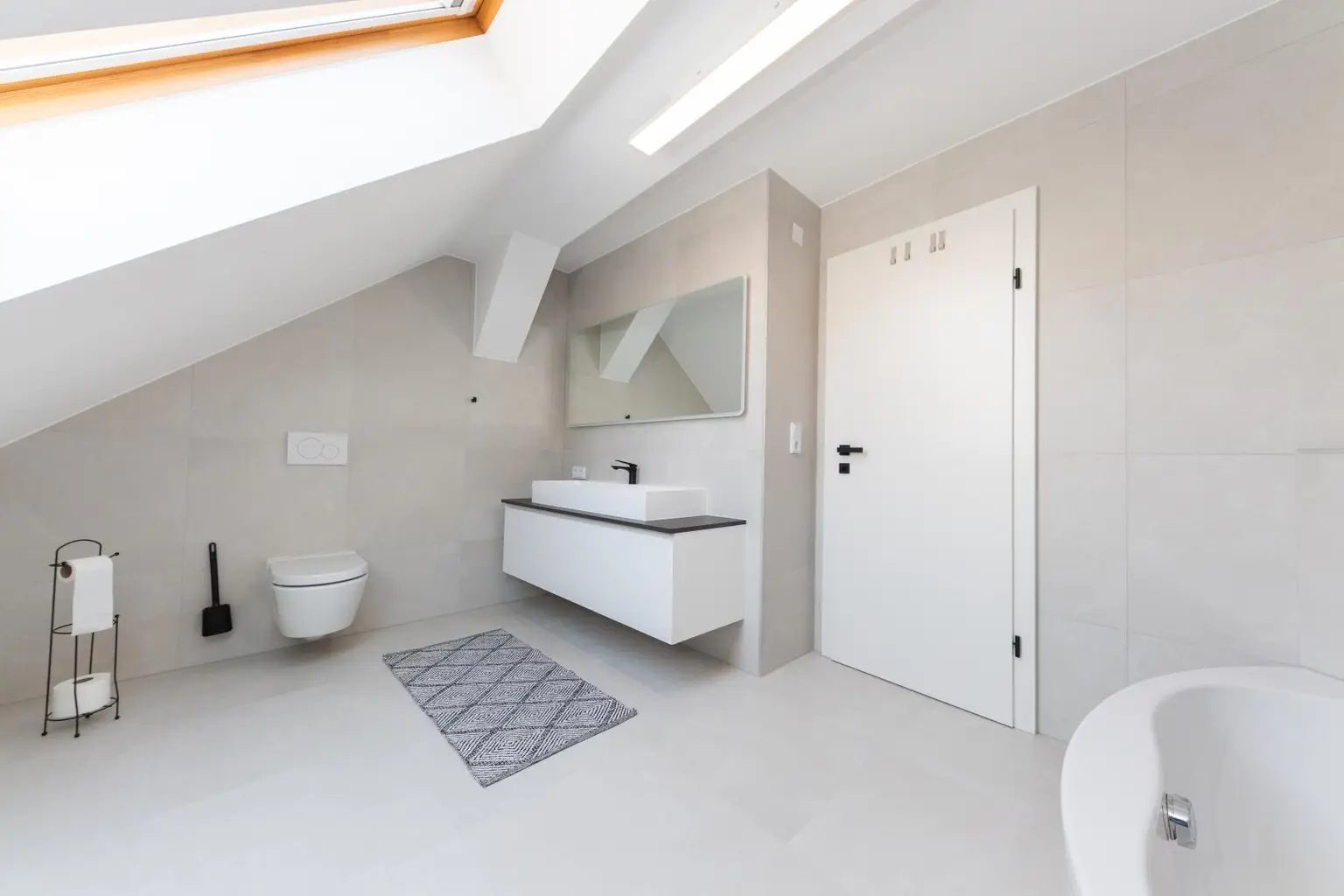 Badezimmer (DG)