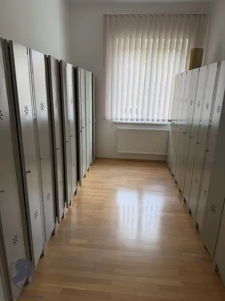 Bürogebäude nahe Haubiversum – Arbeiten mit Ötscherblick