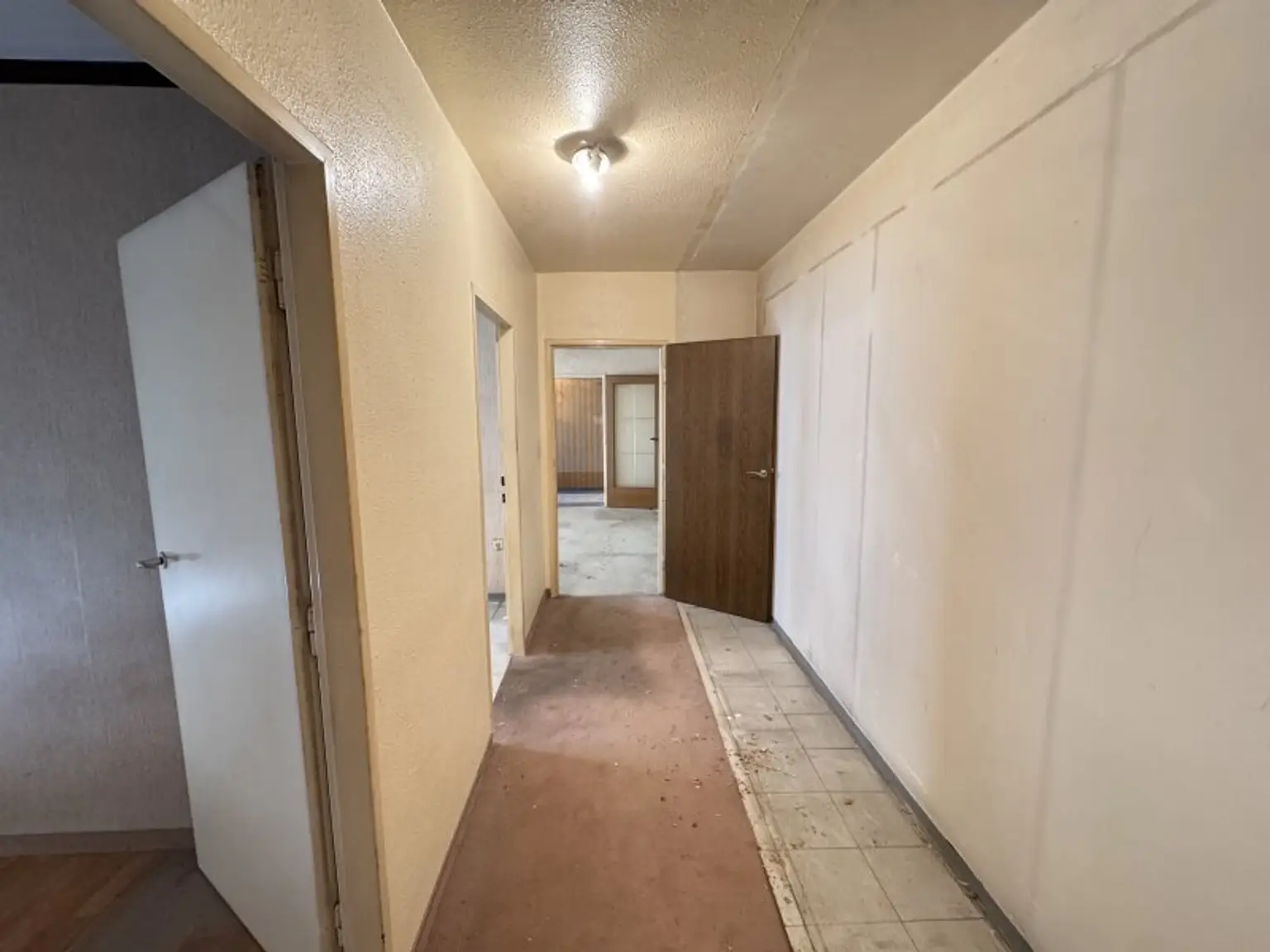 Charmante 3-Zimmer-Wohnung in 1140 Wien – Ihre Sanierungschance mit Loggia!