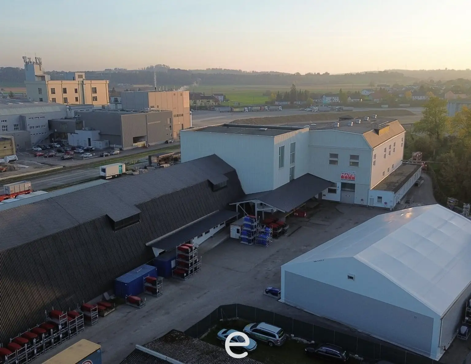 Kleinteilige Lagerhalle in Enns zu vermieten!