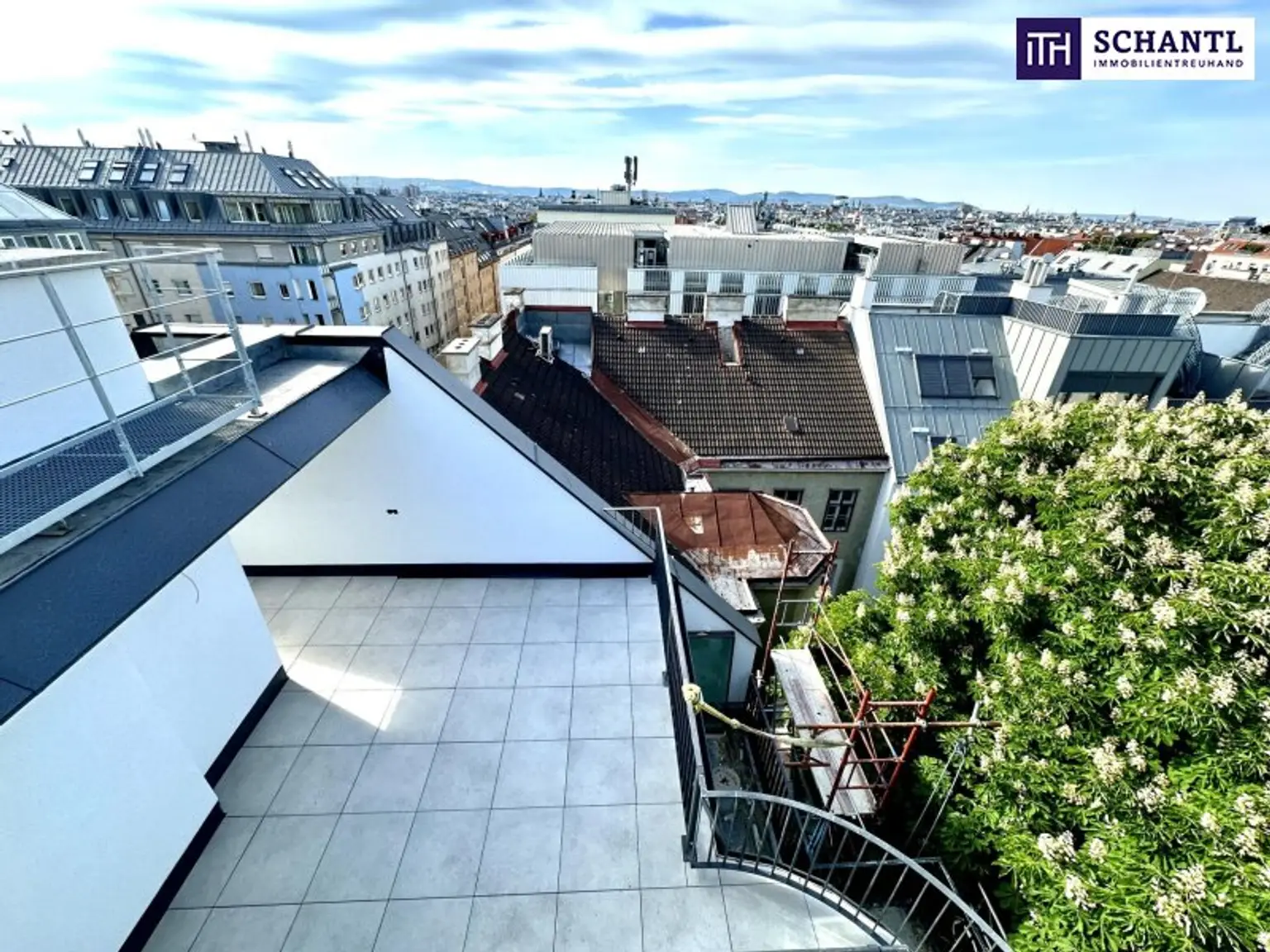 BEZUGSFERTIG! Ihr geniales Penthouse mit 175 m² Wohnfläche und 72 m² Dachterrasse on TOP + privater Liftfahrt!