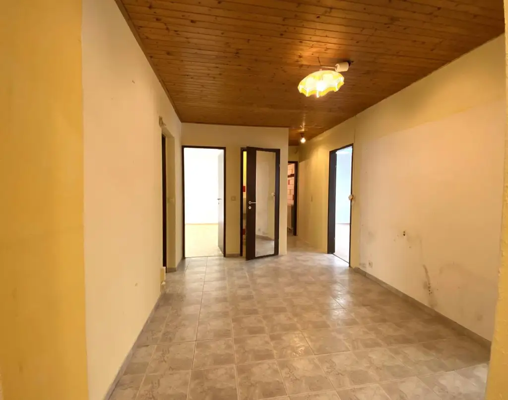 Loggia-Familien-Wohnung nahe U6 und Brunnenmarkt
