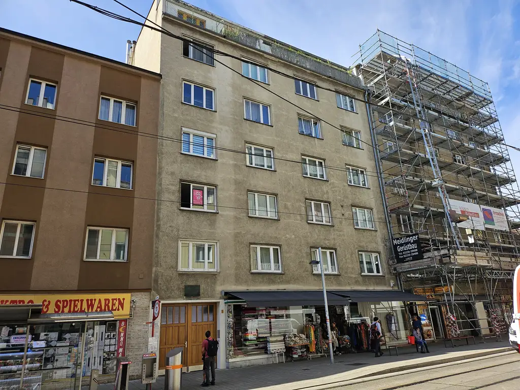 Sommeraktion!!! Zentrales City-Refugium – sanierungsbereit & leistbar