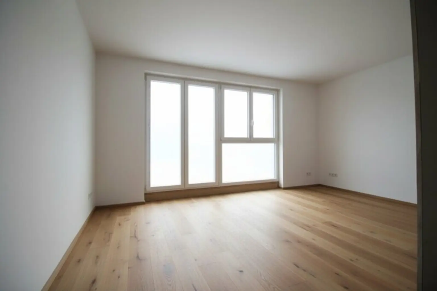 FAMILIENSCHATZ in kleinem Wohnbauprojekt | großzügiges 5-Zimmer Reihenhaus mit eigenem Pool & 1.000 m² Garten | TOP 5