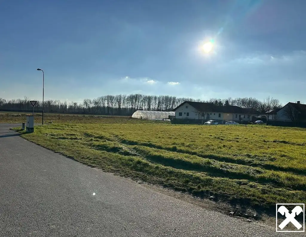 BAUEN UND WOHNEN MIT AUS- UND FERNBLICK DIREKT AN FELDER ANGRENZEND IN AUSGEZEICHNETER WOHNLAGE IM NAHBEREICH VON TULLN AN DER DONAU UND WIEN