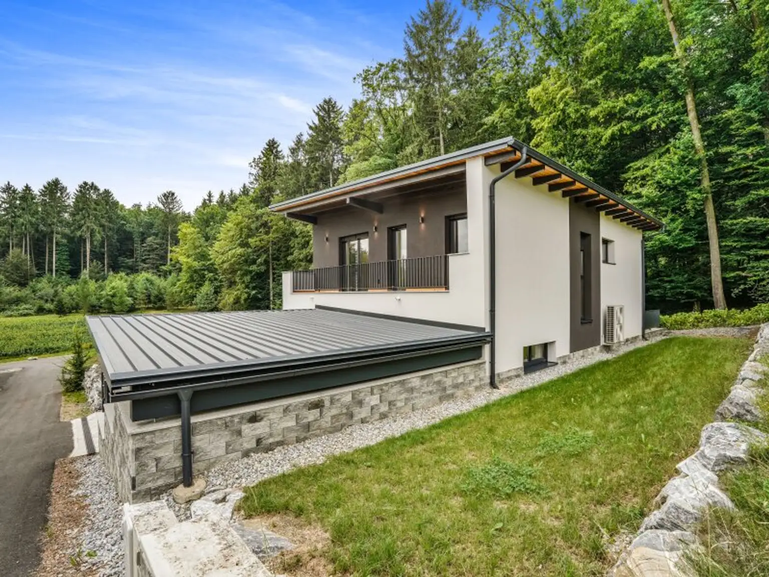Vulkanland-Idylle trifft Design – Exklusives Architektenhaus in Kirchbach