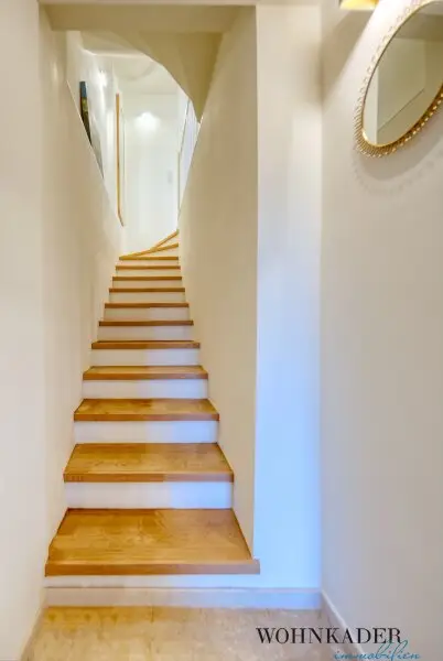 Exklusives Traumhaus zur Miete mit Panoramablick auf die Weinberge