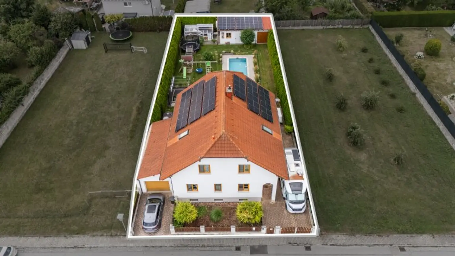 Exklusives Einfamilienhaus vor den Toren Wiens in nicht einsehbarer Grünruhelage / +++ RE/MAX Trend +++