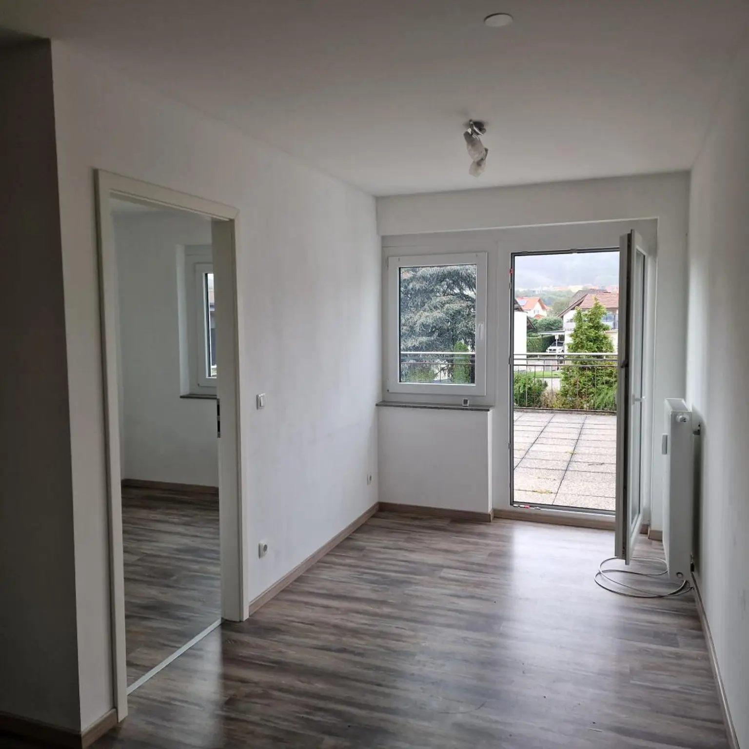 Kleinwohnung mit Terrasse!