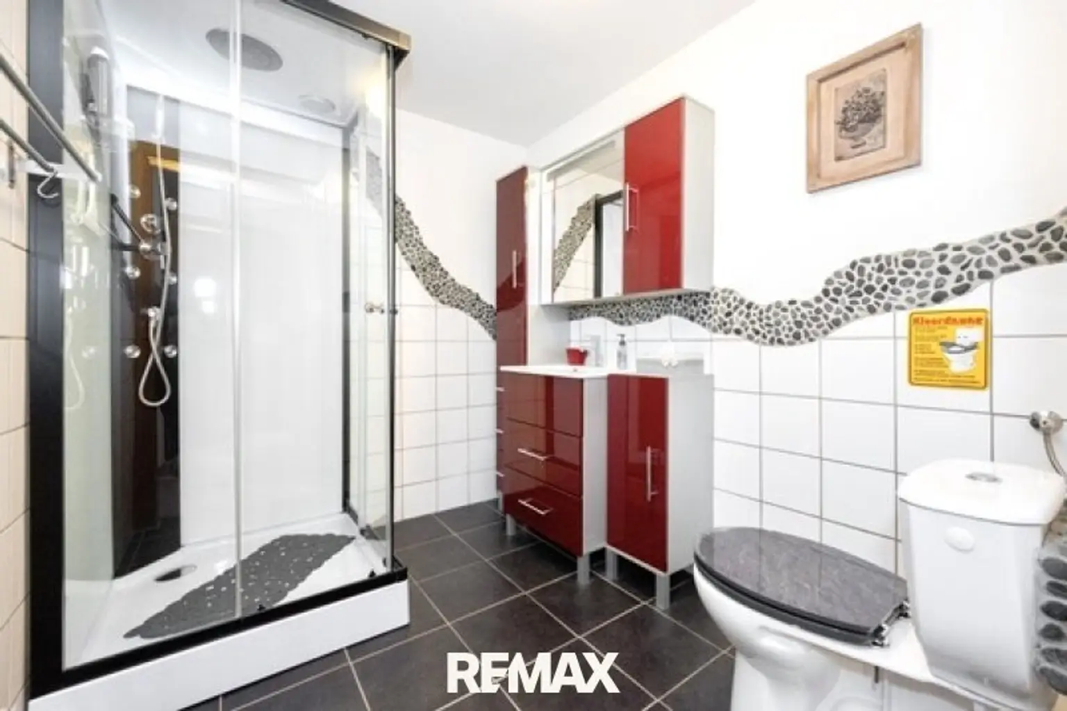 Badezimmer (EG)