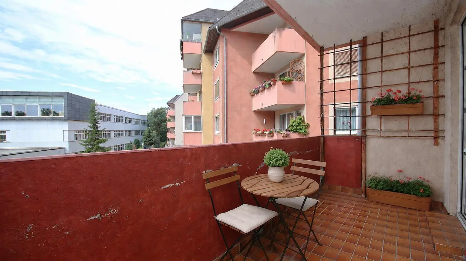 Balkon, Einrichtungsbeispiel