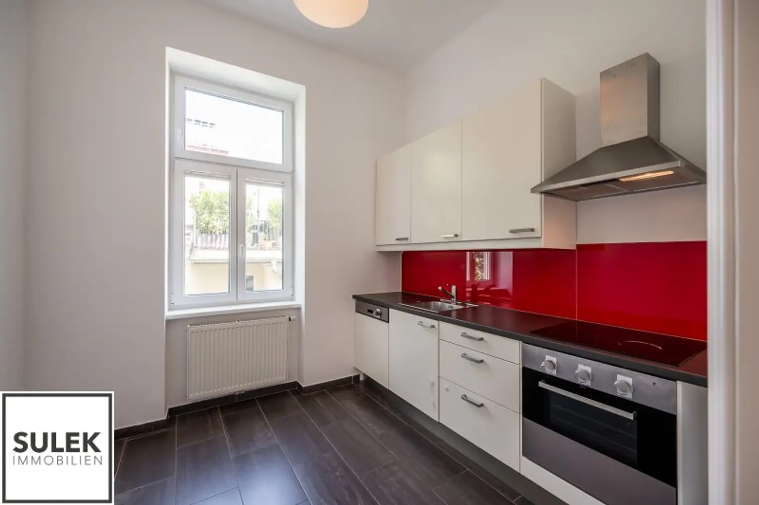 Schönbrunner Allee: 3-Zimmer-Altbauwohnung mit perfekter Aufteilung und Grünblick