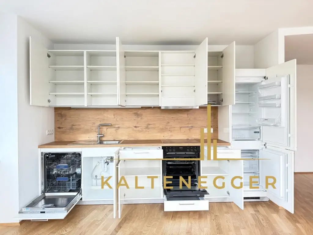 Erstbezug nach Sanierung ++ Außergewöhnliche 3-Zimmer Wohnung ++ mit großer Fensterfront und offenem Grundriss