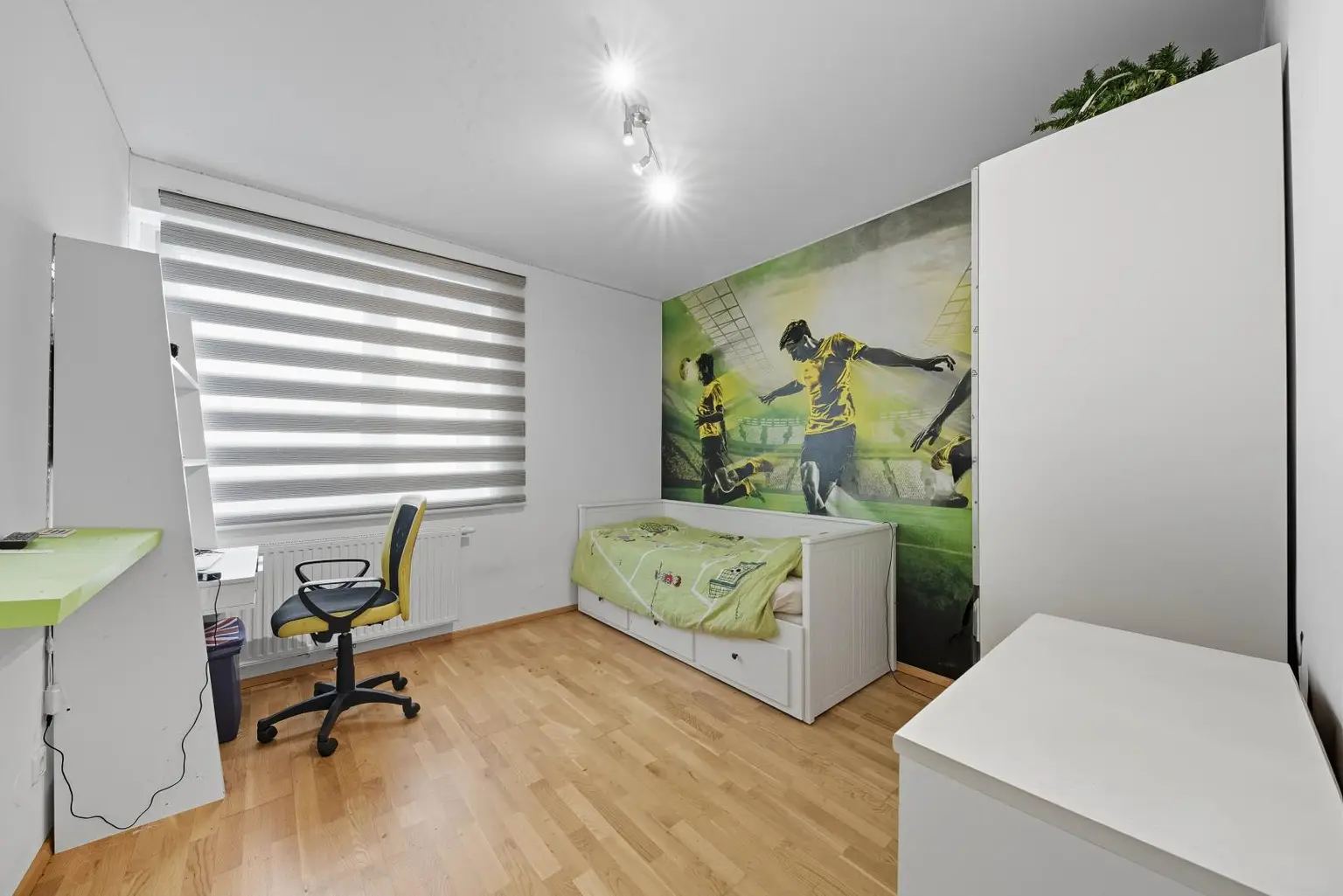 Neuwertige 4-Zimmer Wohnung mit Terrasse und Tiefgaragenplatz in Korneuburg!