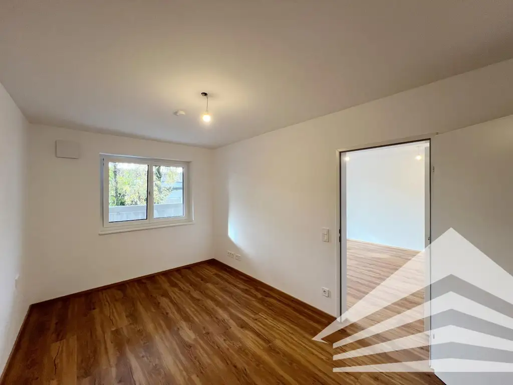 Perfekt aufgeteilte 2-Zimmer Wohnung mit großem Balkon in Puchenau!