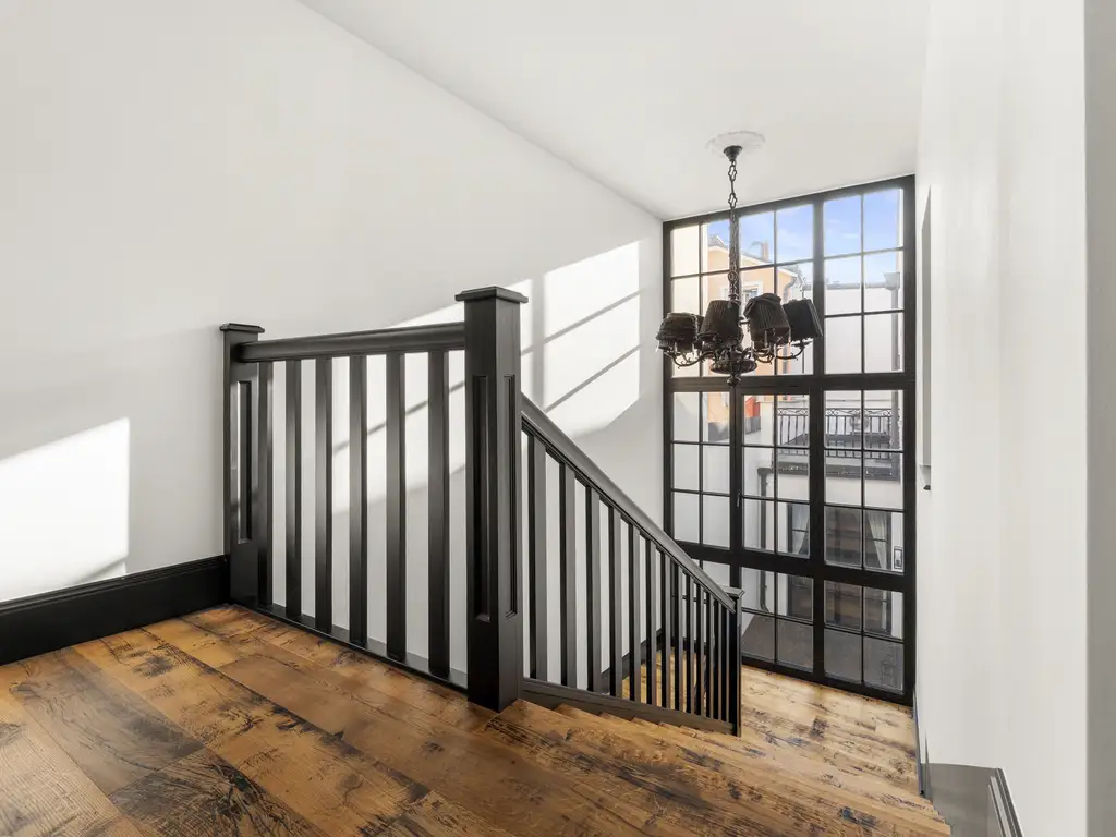 Stadtvilla an einer der exklusivsten Adressen der Gartenstadt Tulln