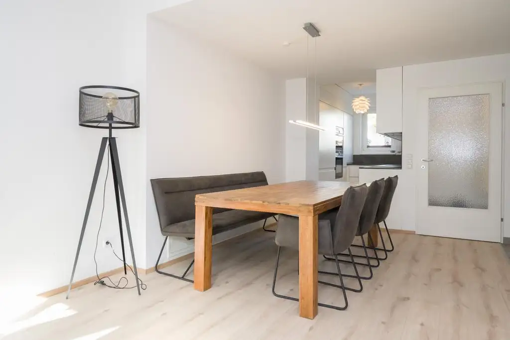 Einziehen & Wohlfühlen – hochwertiges Reihenhaus mit Garten, Terrasse, Keller und zwei TG-Stellplätzen im Zentrum von Steyr!