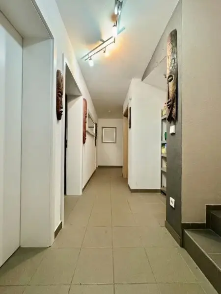 Vorraum im Keller