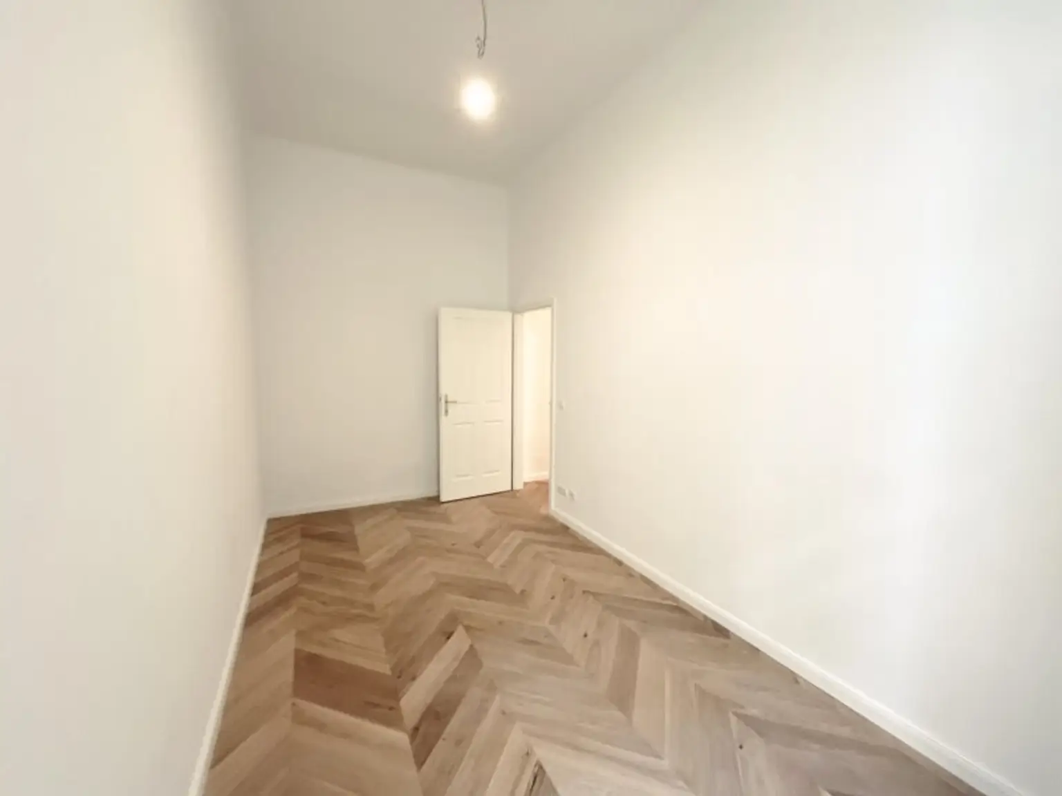 Altbau-Charme trifft modernen Wohnkomfort - Sanierte 2 Zimmerwohnung in 1030 Wien