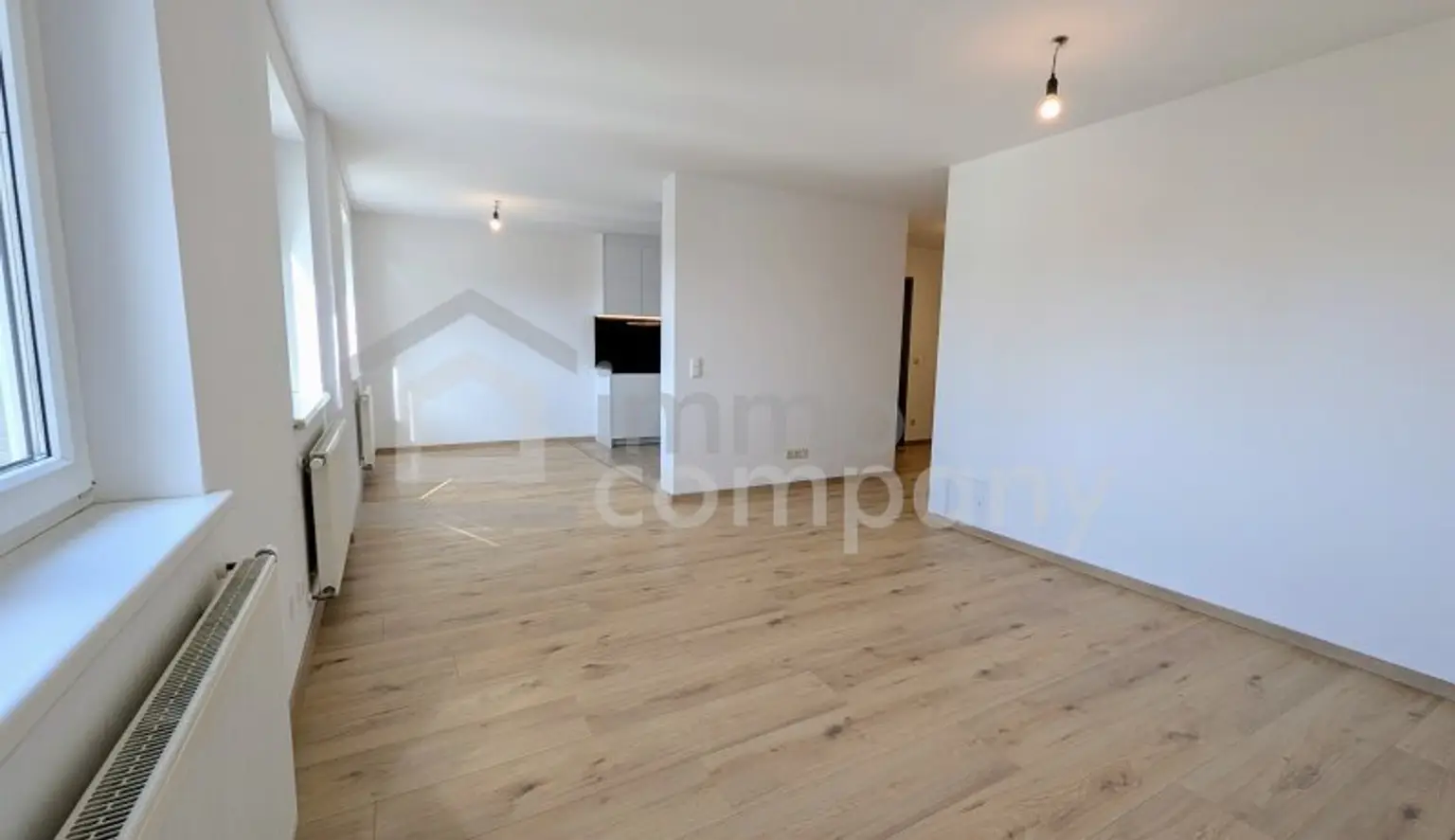 TOP INVESTITION in Lustenau - 3,5-Zimmer-Wohnung - inkl. neuer Küche und überdachten KFZ-Parkplatz