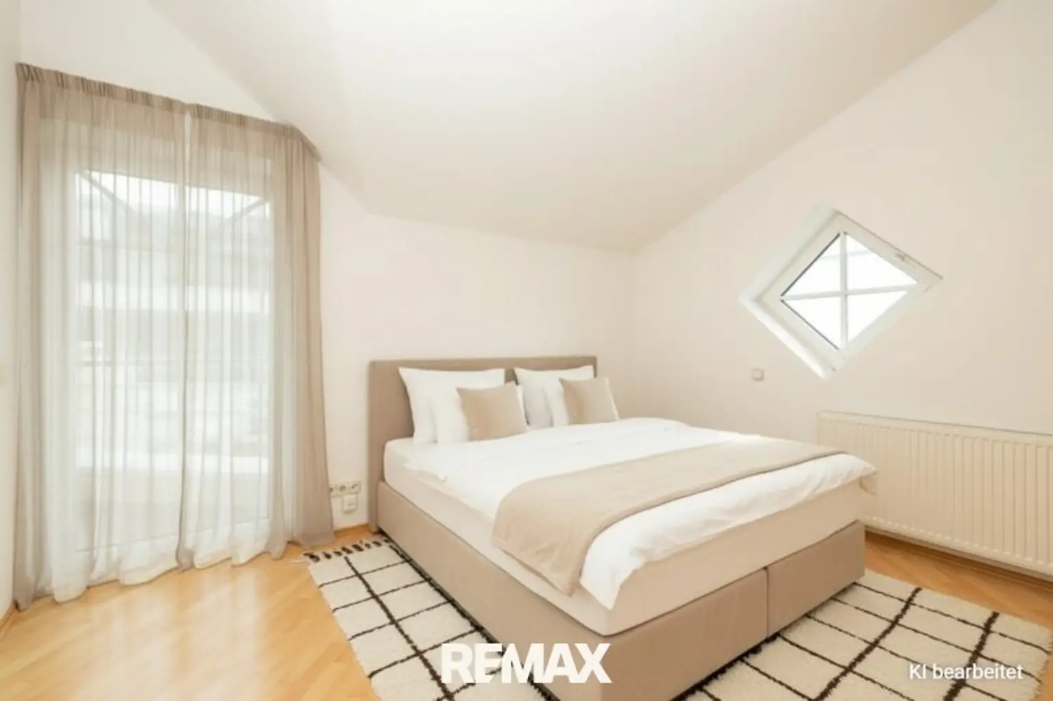 Schlafzimmer Ki möbliert