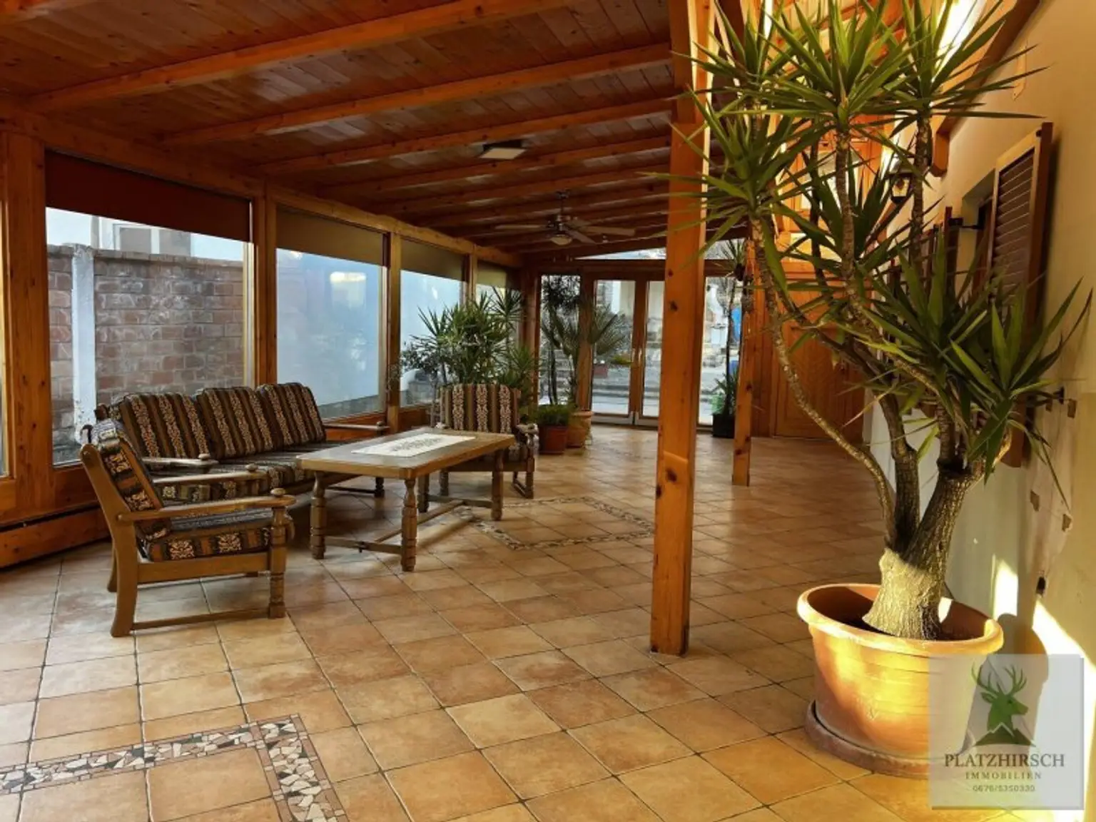 Einzigartiges Liebhaberobjekt mit toskanischem Flair, riesigem Garten, herrlichem Wintergarten, in Prottes - 35 Min von Wien - 8 Minuten von Gänserndorf