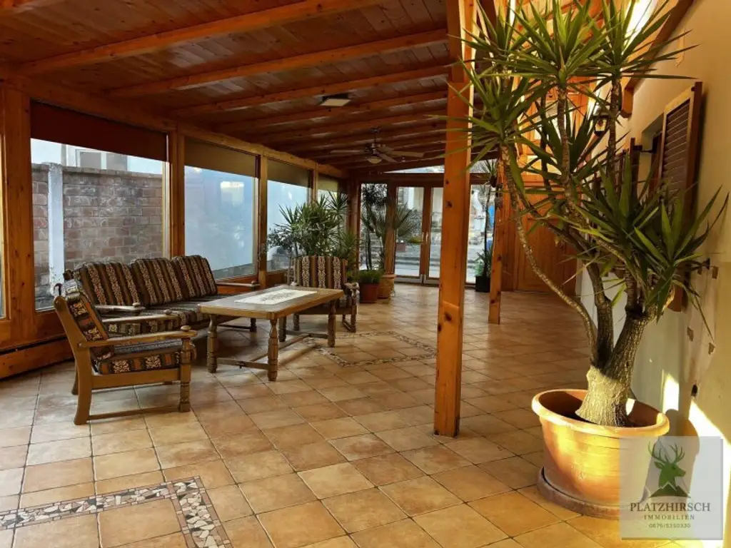 Einzigartiges Liebhaberobjekt mit toskanischem Flair, riesigem Garten, herrlichem Wintergarten, in Prottes - 35 Min von Wien - 8 Minuten von Gänserndorf