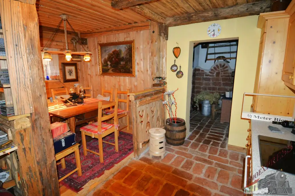 Repräsentatives Einfamilienhaus im italienischen Stil auf ca. 2.711 m²