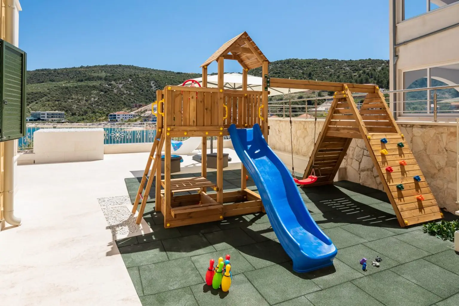 Q8 | ++ APARTMENTS direkt am Meer, 1.Reihe ++ MARINA bei TROGIR | Prima Service Immobilien