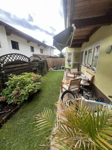 WIESING - Sonnige, sehr gut eingeteilte 3 Zi.-Mietwohnung mit Terrasse und kleinem Garten