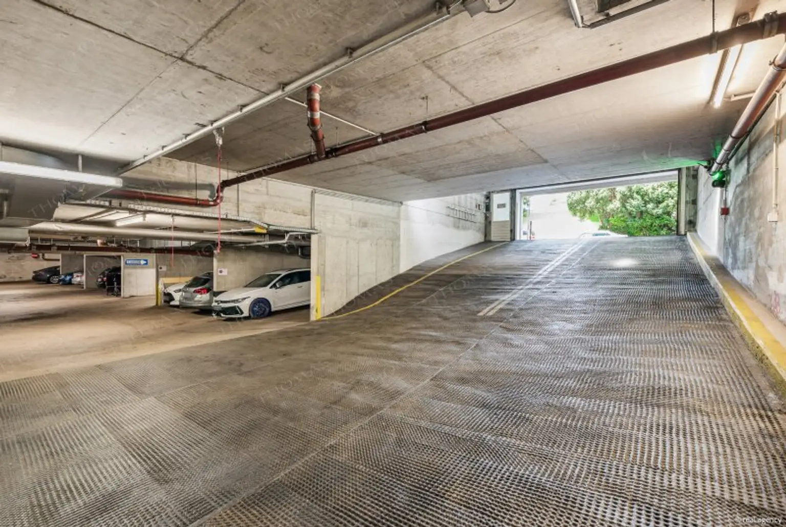 Lichtdurchflutete Maisonette mit Dachterrasse direkt am Währinger Park